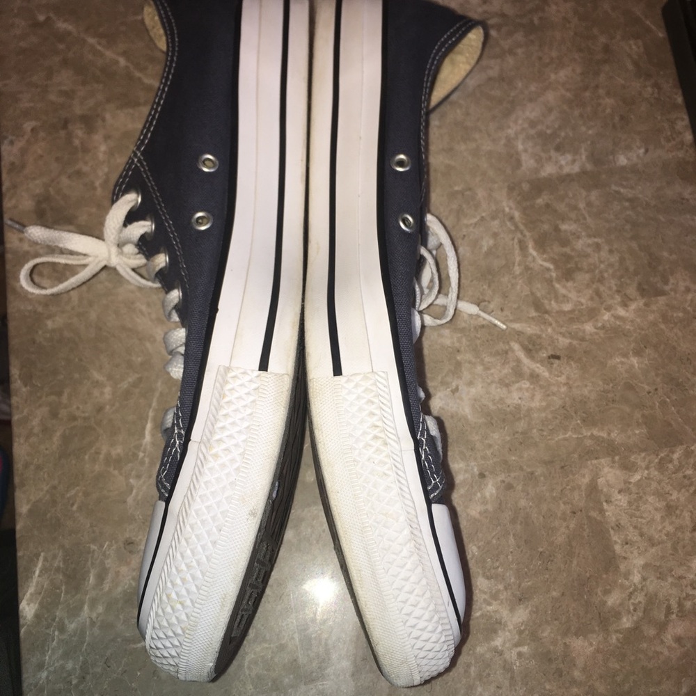 Converse - Picture 2 of 8